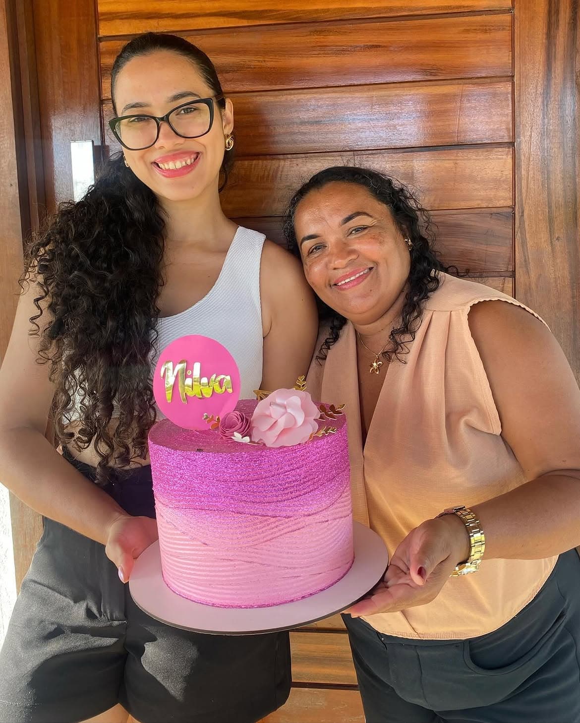 Gleissy e sua mãe - Confeitaria Melo
